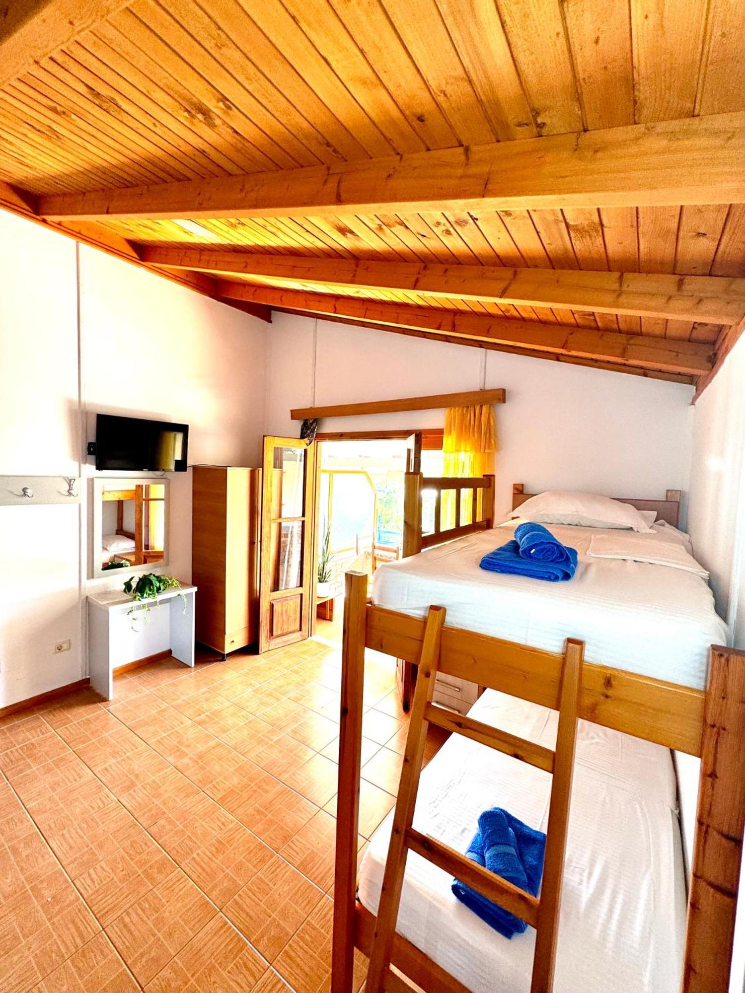 Guesthouse Rondo Хімара Екстер'єр фото