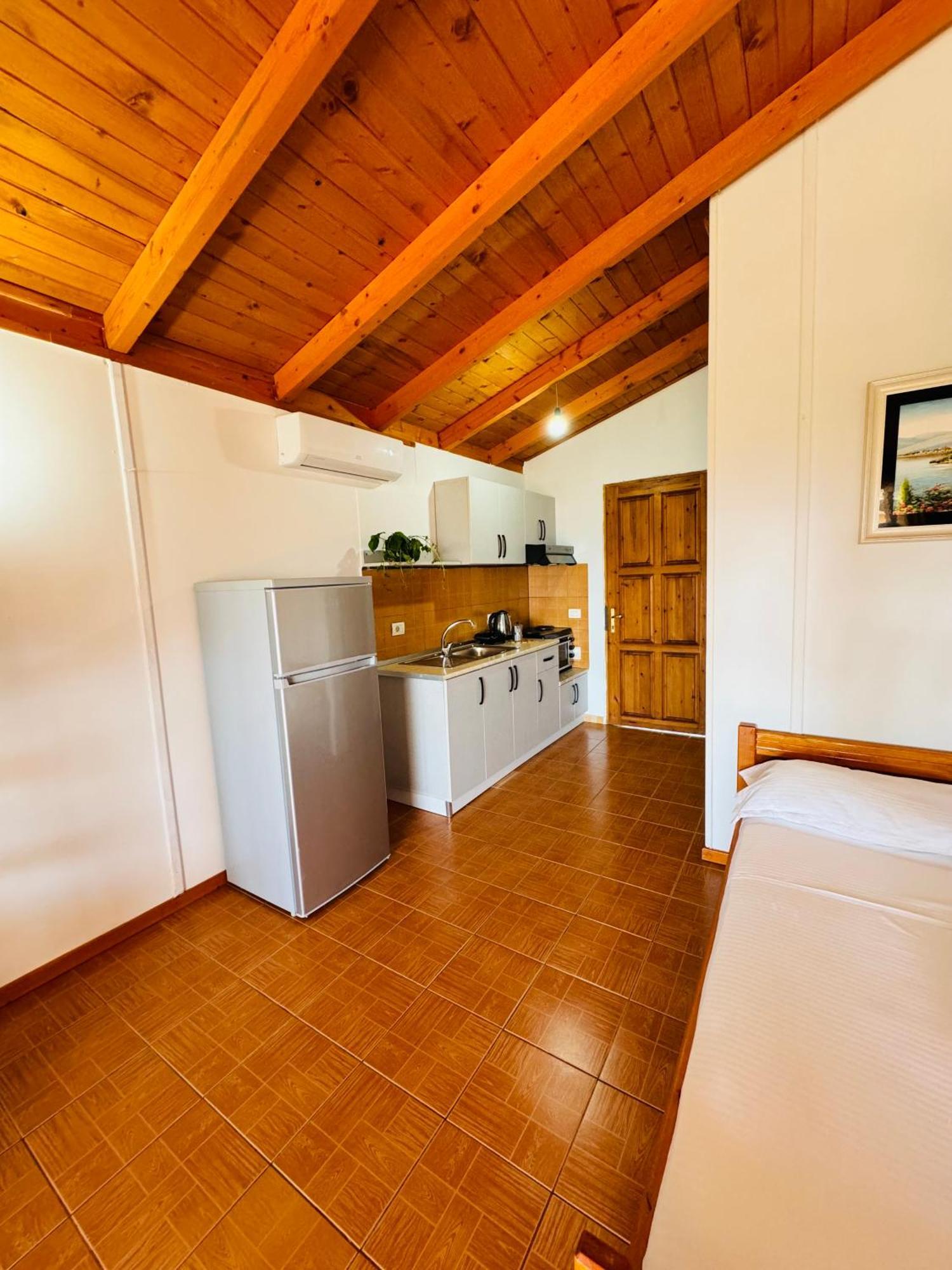 Guesthouse Rondo Хімара Екстер'єр фото